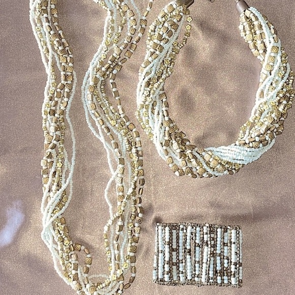 Stunning White & Gold Beaded Multi-Strand Twist Necklace & Bracelet Set Unique - Picture 9 of 16